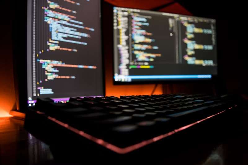 Инженер за работой